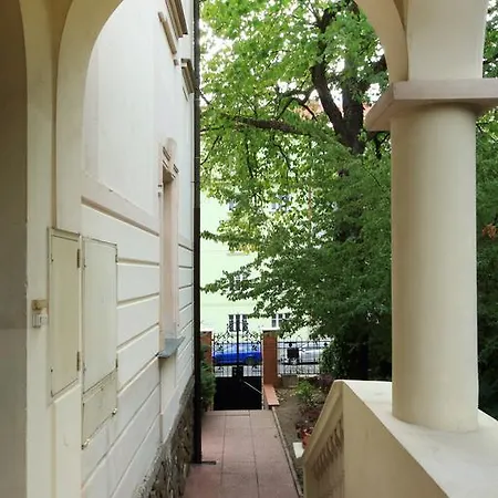 Historic Villa Apartments Prague Room photo